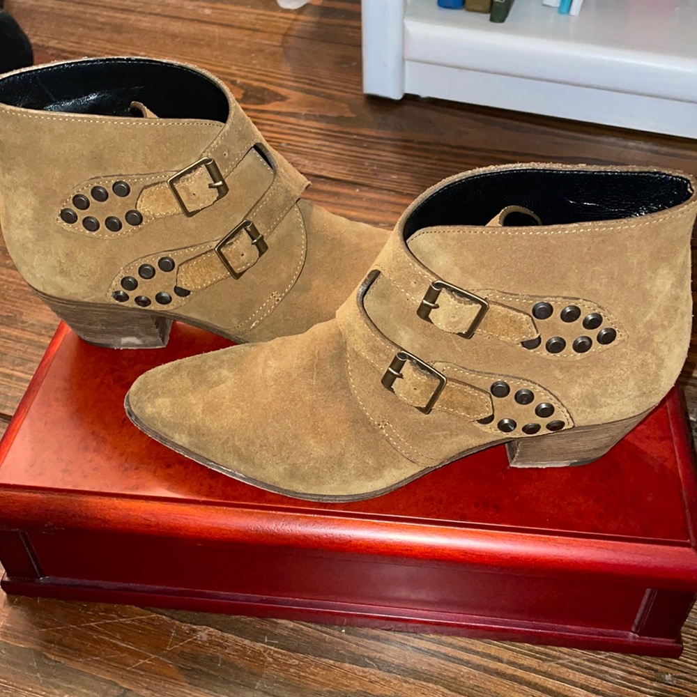 Saint Laurent Paris Studded suede booties
